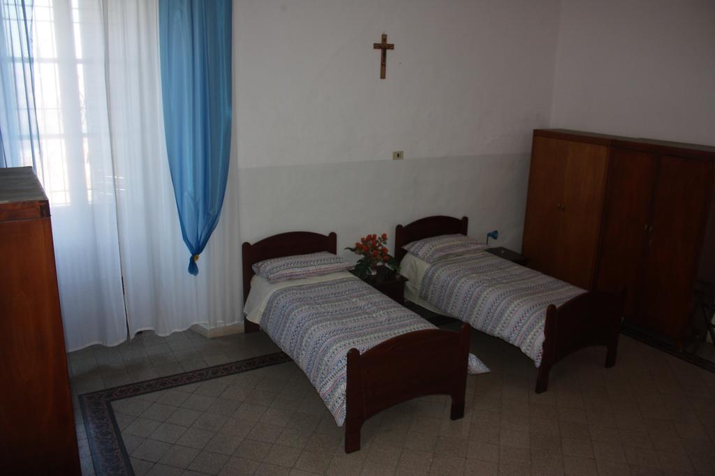 Ostello Sant'Anna Нарни Номер фото